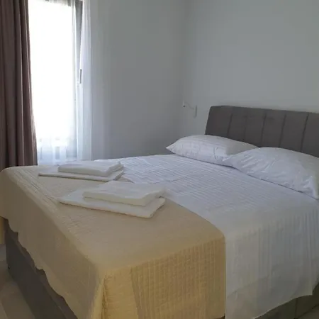 Lejlighed Bellissima Brist